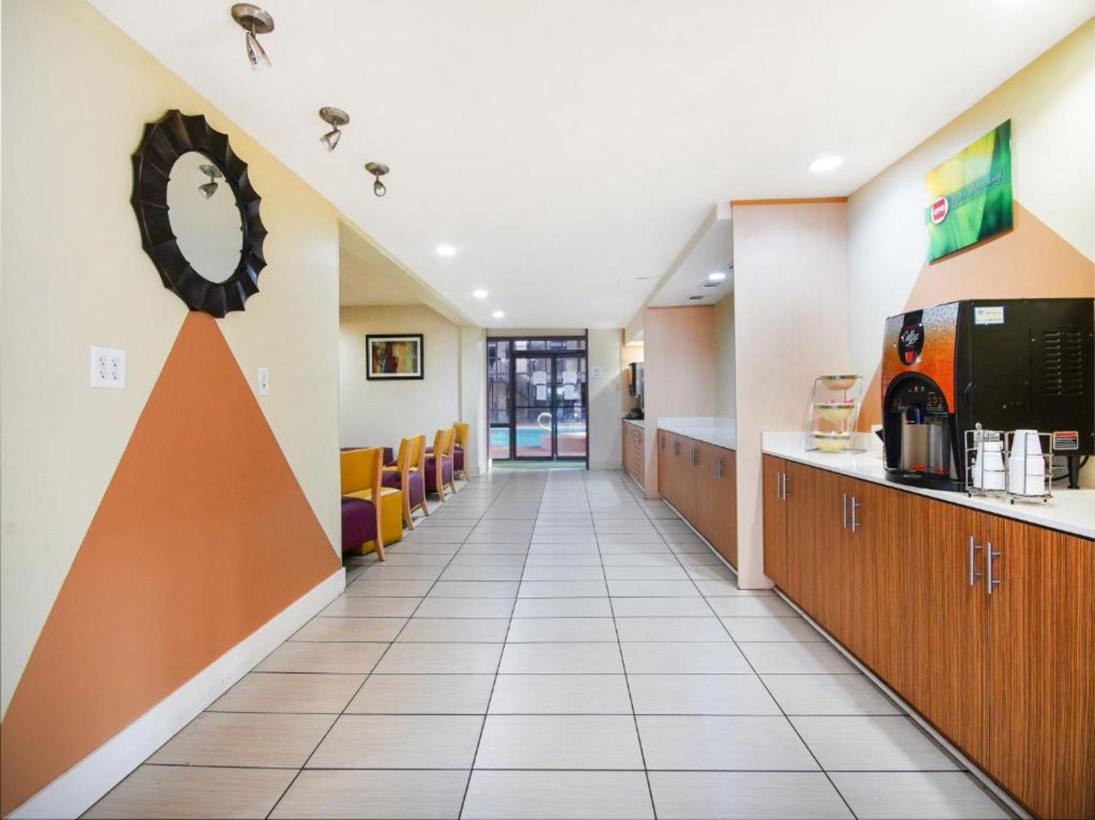 Hotel Baymont By Wyndham Williamsburg Esterno foto