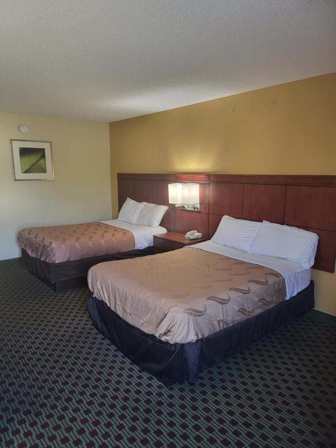 Hotel Baymont By Wyndham Williamsburg Esterno foto