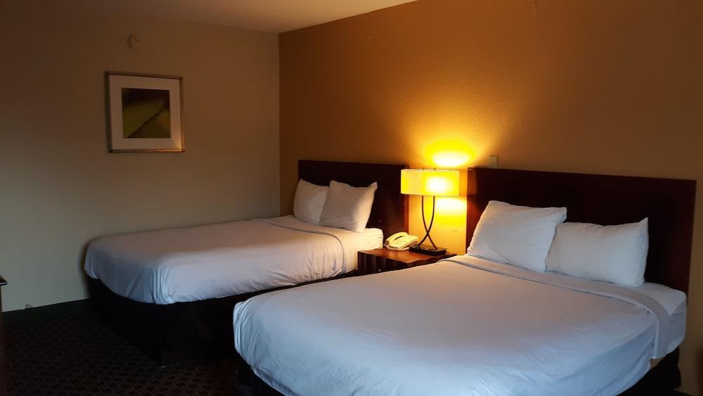 Hotel Baymont By Wyndham Williamsburg Esterno foto
